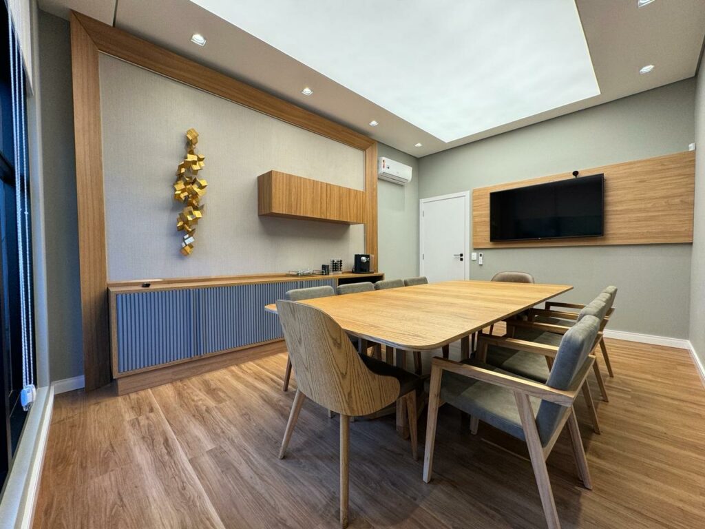 Sala de reunião moderna RSSA, ideal para contato